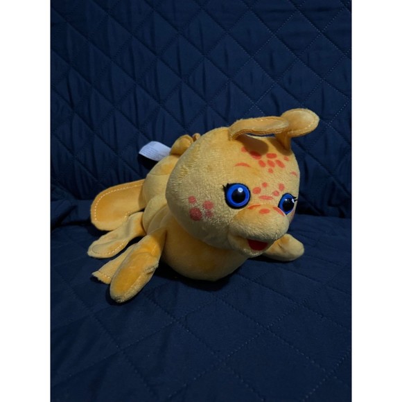Teddy Ruxpin - Grubby Hug N Sing 2018 plush - Picture 1 of 2